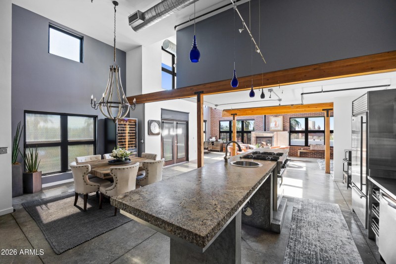 914 E Osborn Rd #403-20