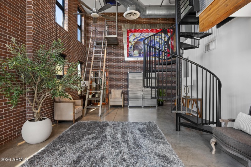 914 E Osborn Rd #403-29