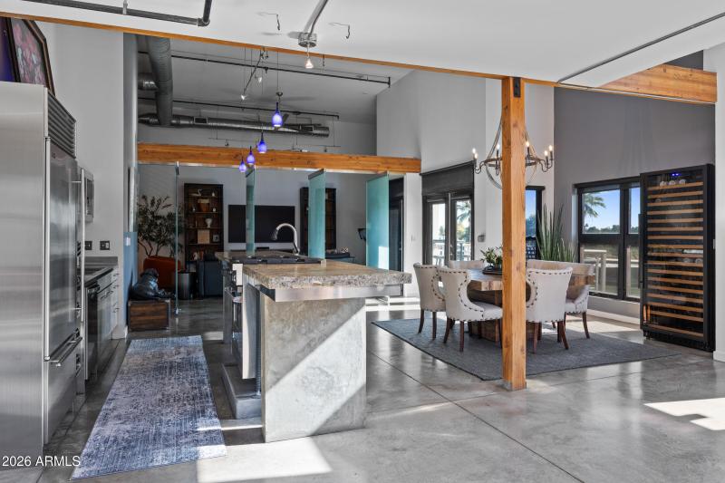 914 E Osborn Rd #403-30