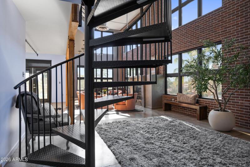 914 E Osborn Rd #403-36