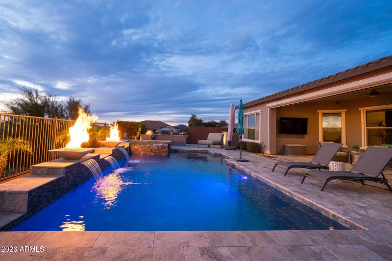 DSC09812-Enhanced-NR