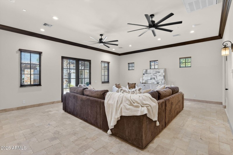 36-web-or-mls-77-W Harmony Pl