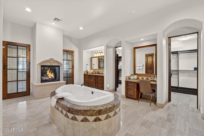 49-web-or-mls-64-W Harmony Pl