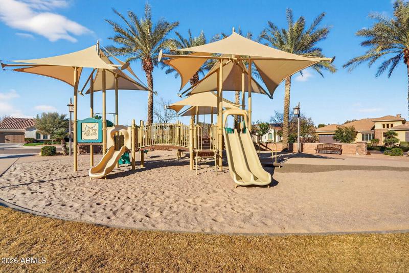 138-web-or-mls-37-W Harmony Pl (1)