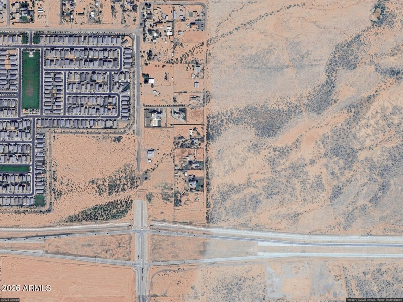 20251214030155408323000000-o