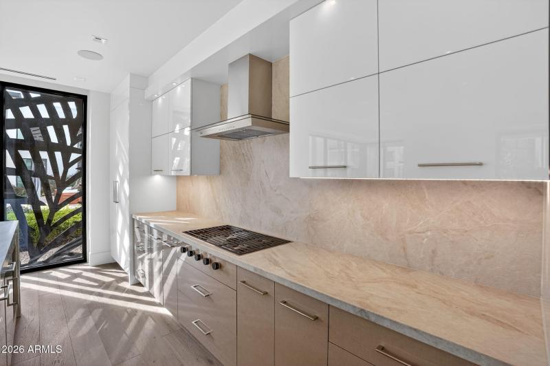 20-web-or-mls-DSC00649