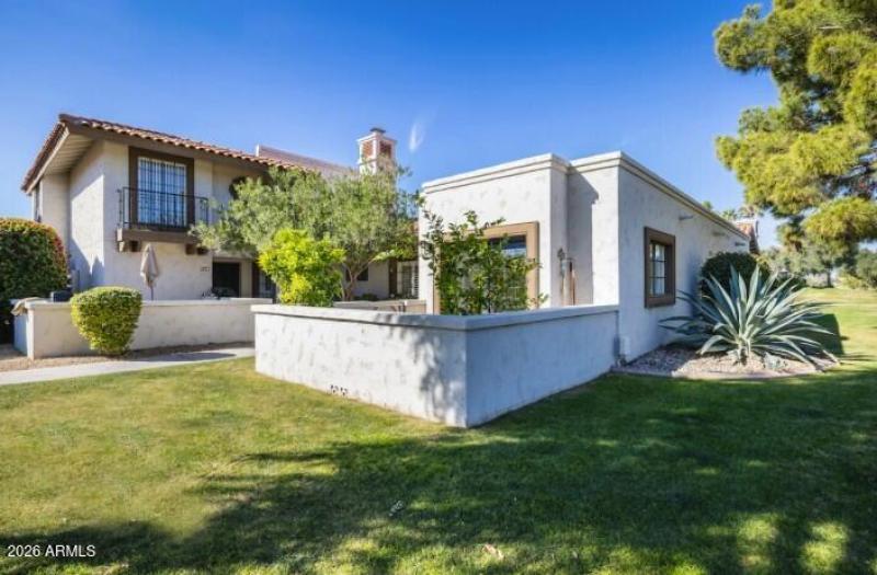 6349_N_78th_St_103_02