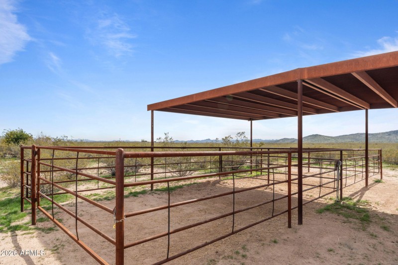 Horse setup w/ power & water