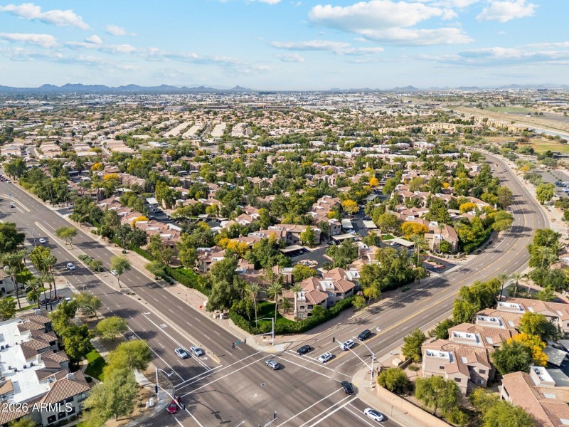 DJI_20251223115843_0076_D