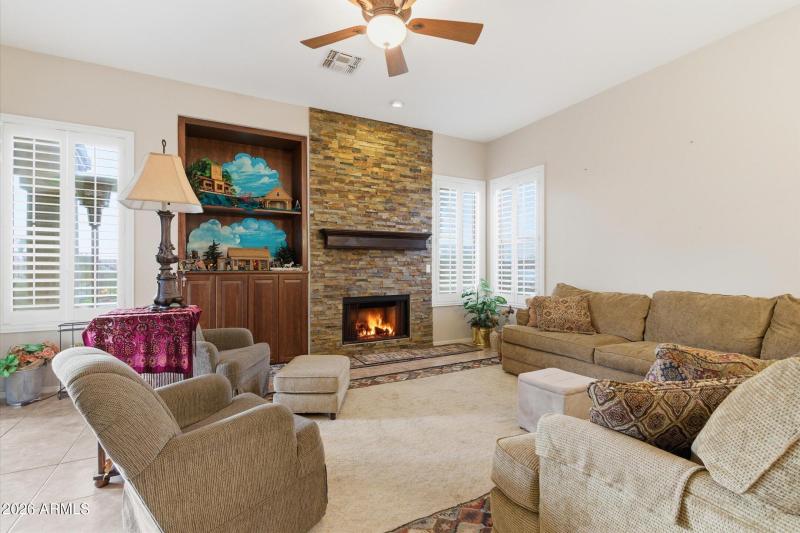 30-DSC02832_with_fire