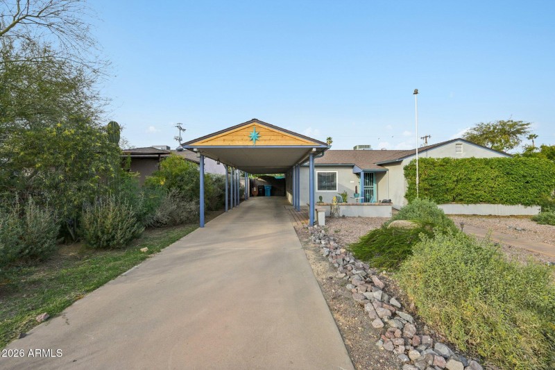 3-web-or-mls-W Clarendon Ave-S2901-003