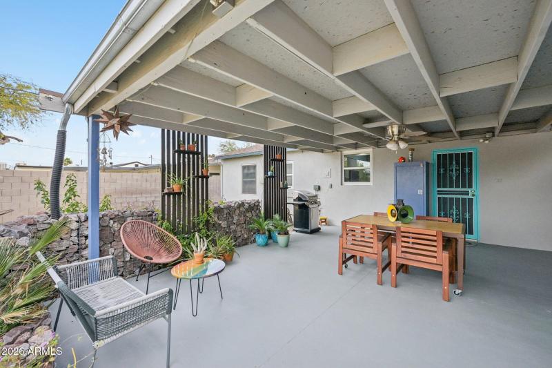 32-web-or-mls-W Clarendon Ave-S2901-032