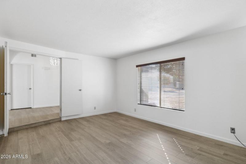 14-web-or-mls-9300-e-kalil-dr