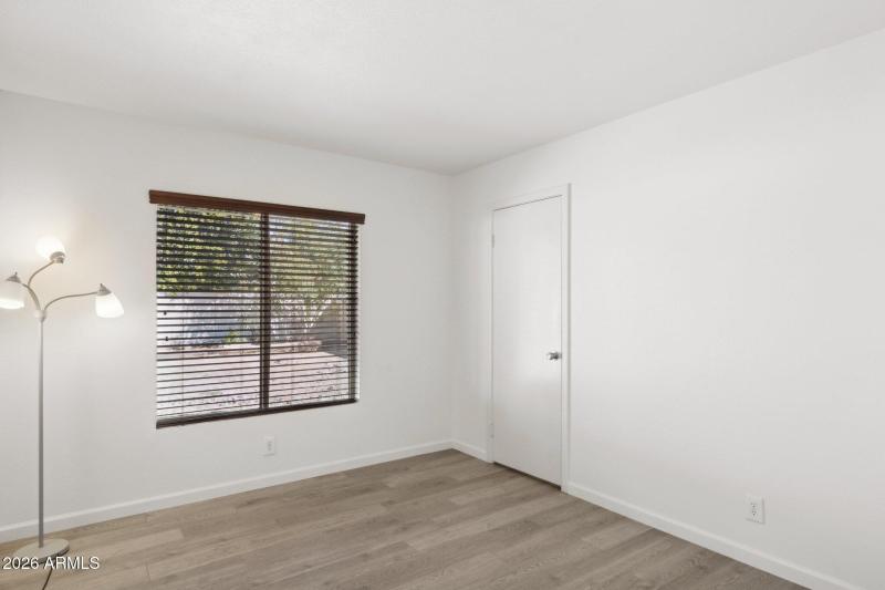 17-web-or-mls-9300-e-kalil-dr