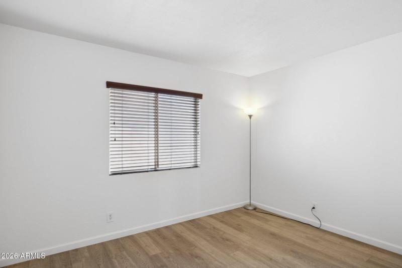 20-web-or-mls-9300-e-kalil-dr