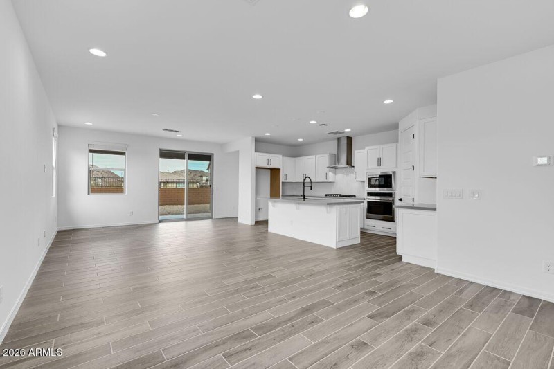 hj-az-phoenix-lucero-sandstone-lot-61-tv