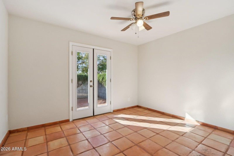 25-web-or-mls-E Evans Dr-S2901-025