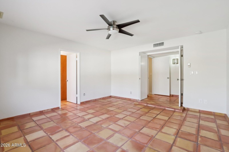 34-web-or-mls-E Evans Dr-S2901-034