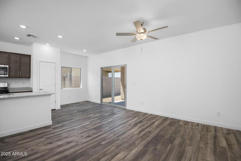 Southwest_Ash_A_R_007