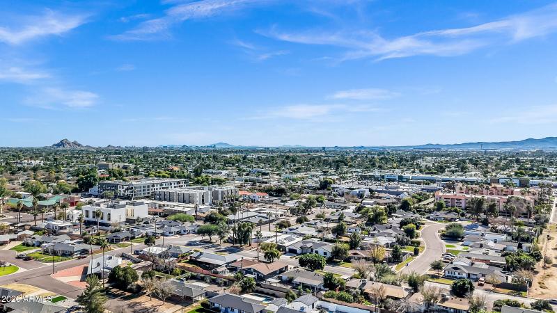 3046 E Glenrosa Ave-57