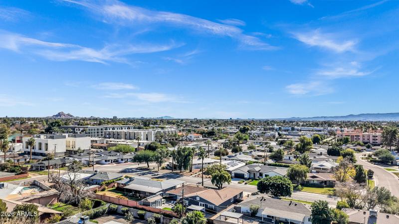 3046 E Glenrosa Ave-55