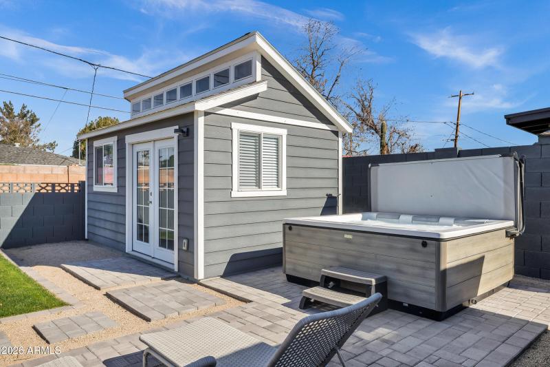 3046 E Glenrosa Ave-43