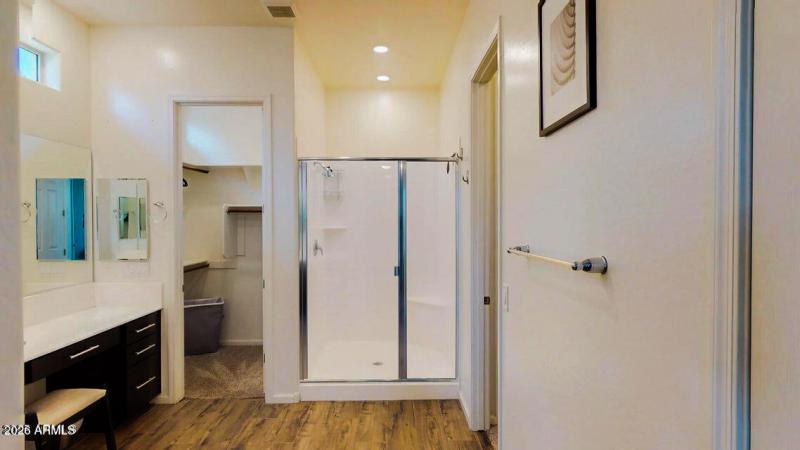 14667 UPDATED MASTER BATH