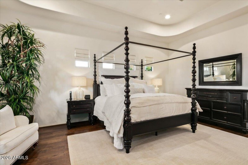 25-Primary Suite Details