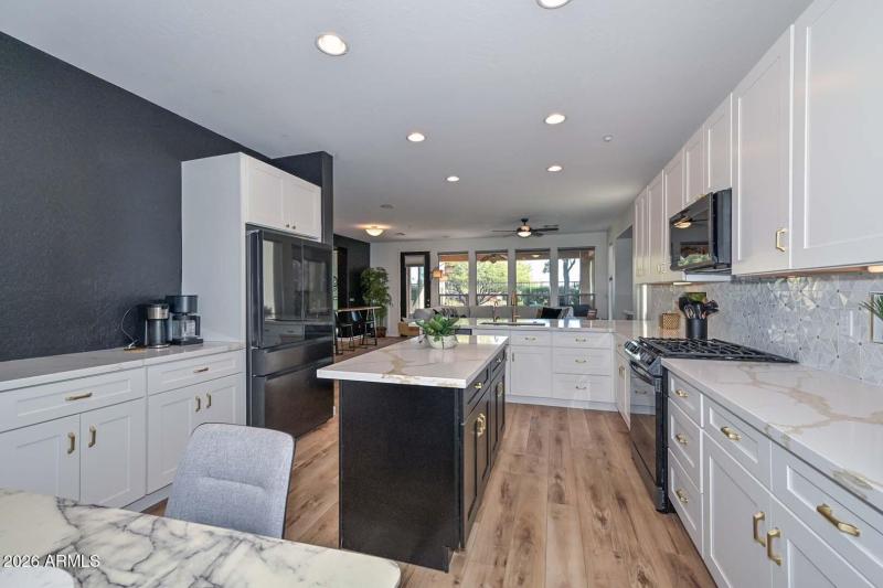 Breakfast Room-Kitchen