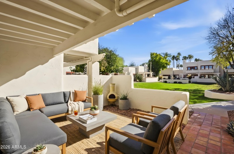 Virtually staged patio