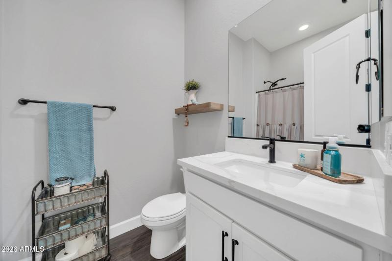 Bedroom 3 Ensuite Bath