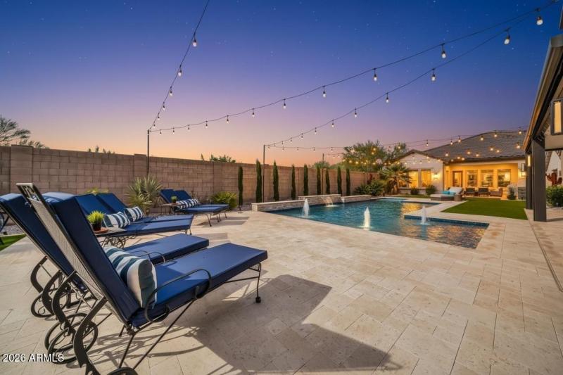 5306 N 182nd Ln VT 5