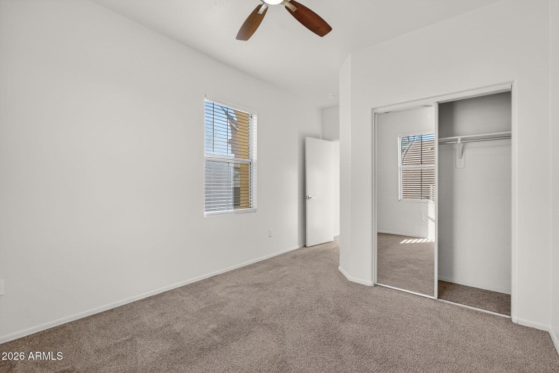 13-web-or-mls-34-E Neville Ave