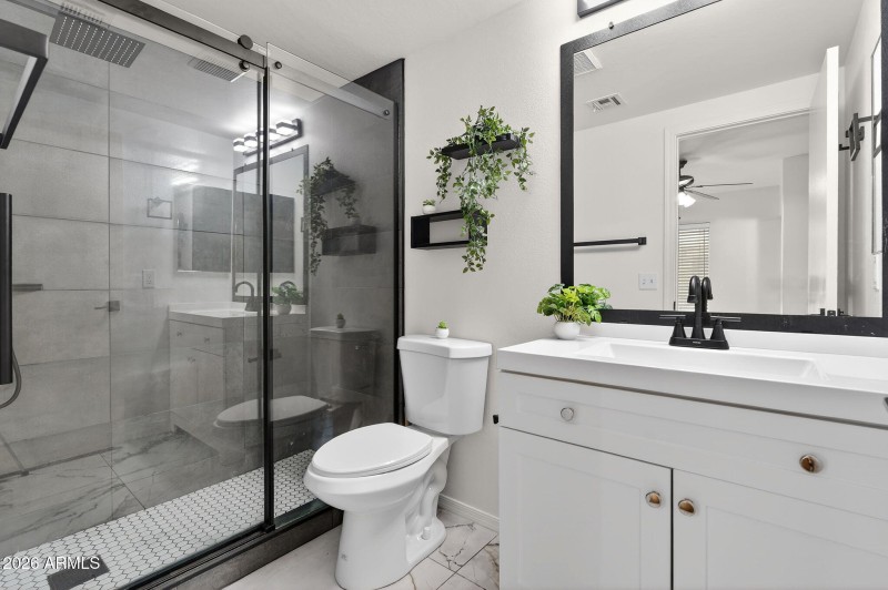 19-web-or-mls-15-E Neville Ave