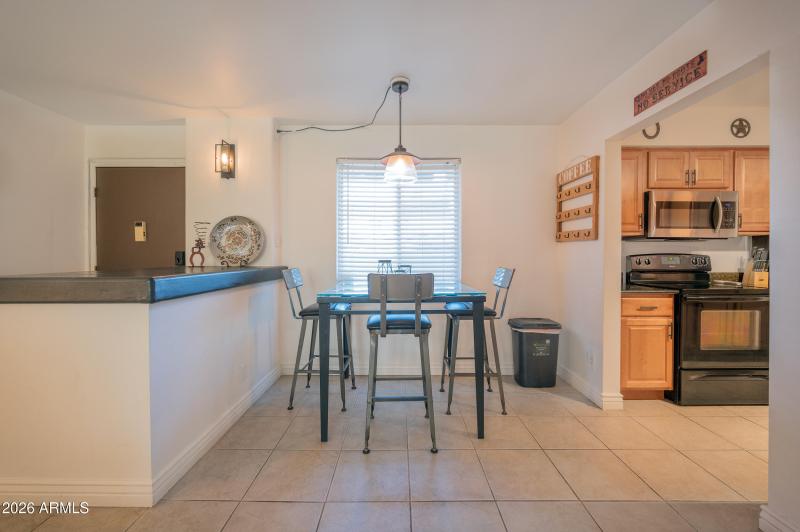 foyer_dining_kitchen_1