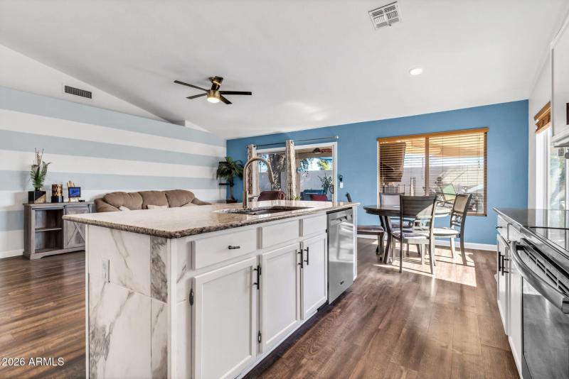 1863 S Spartan St-15