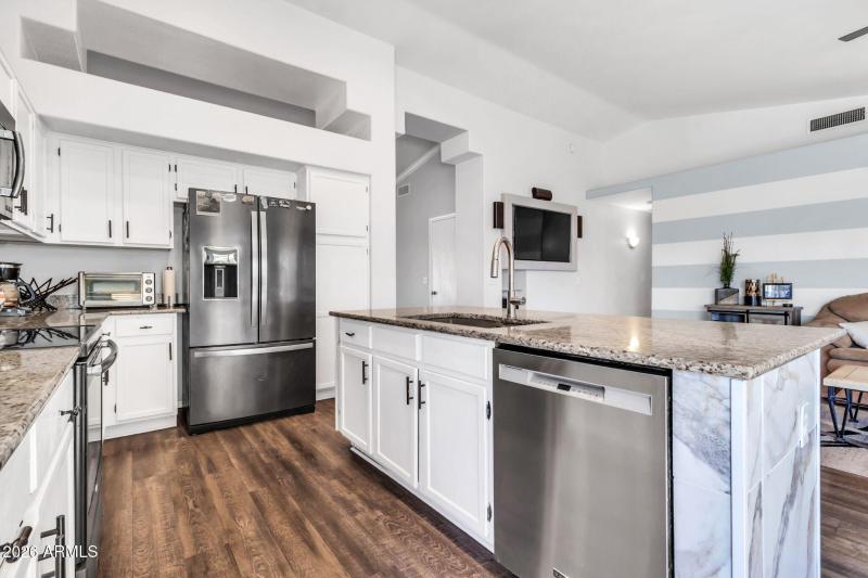 1863 S Spartan St-16