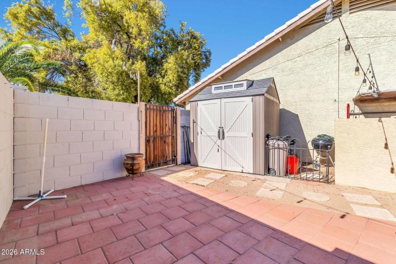 1863 S Spartan St-31