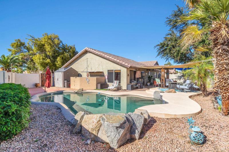 1863 S Spartan St-33