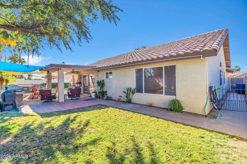 1863 S Spartan St-39