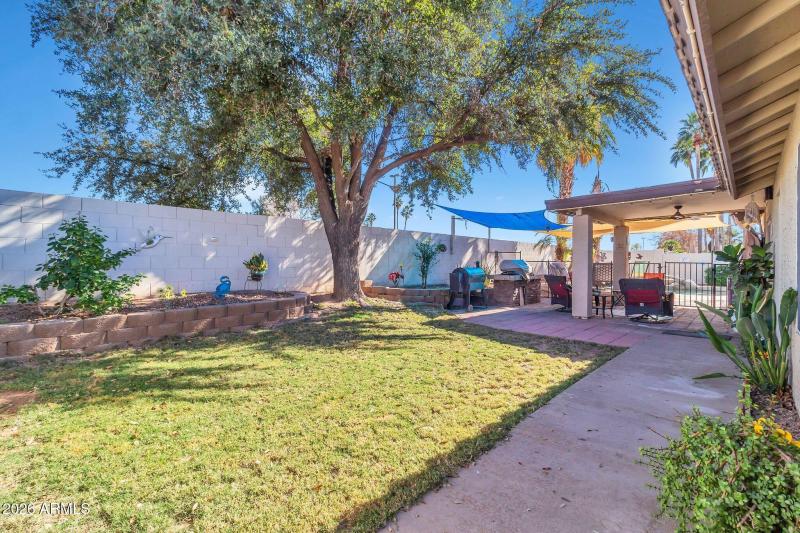 1863 S Spartan St-40