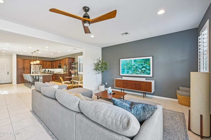 9-print-N 24th Dr-S3001-009