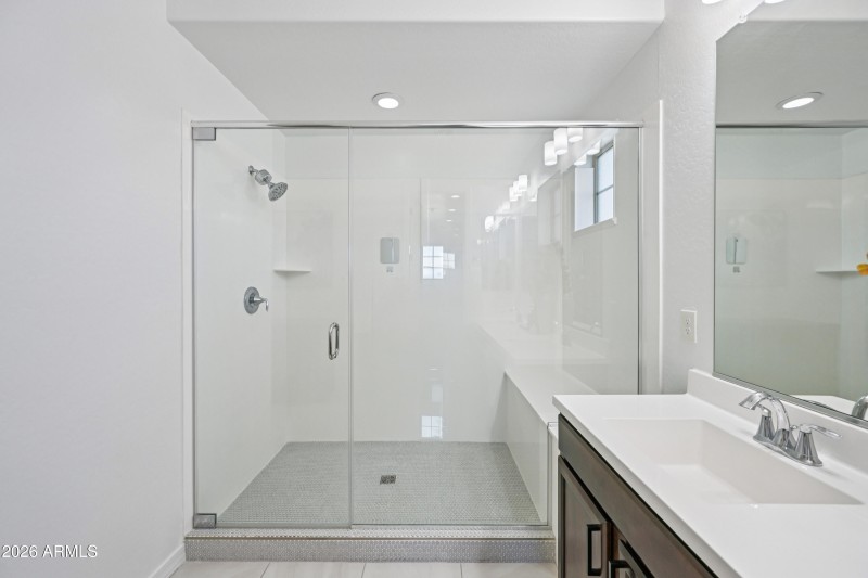 31-print-N 24th Dr-S3001-031