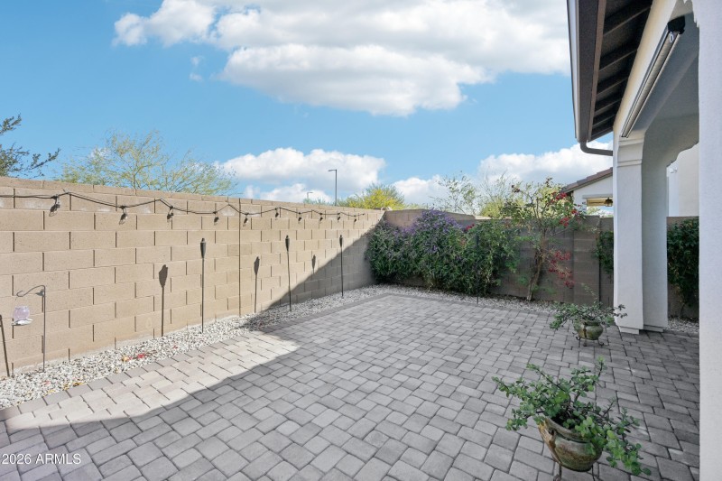 40-print-N 24th Dr-S3001-040