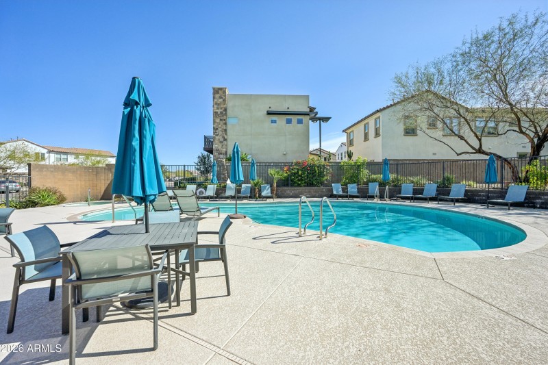 44-print-N 24th Dr-3001-904