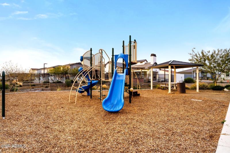 013__2487 E Boulder Ave