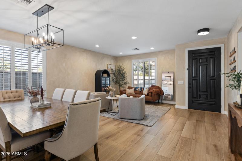 2435 E Narrowleaf Dr-9