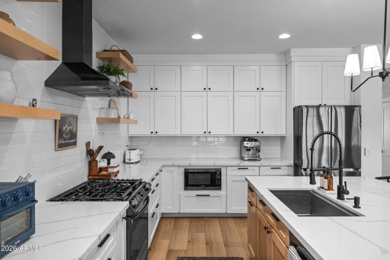 2435 E Narrowleaf Dr-18