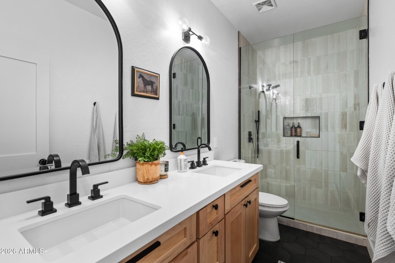 2435 E Narrowleaf Dr-34