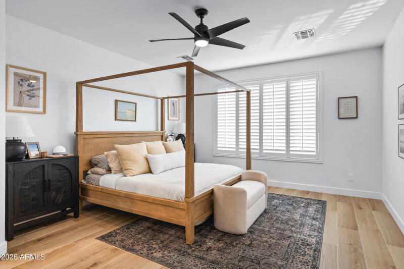 2435 E Narrowleaf Dr-35